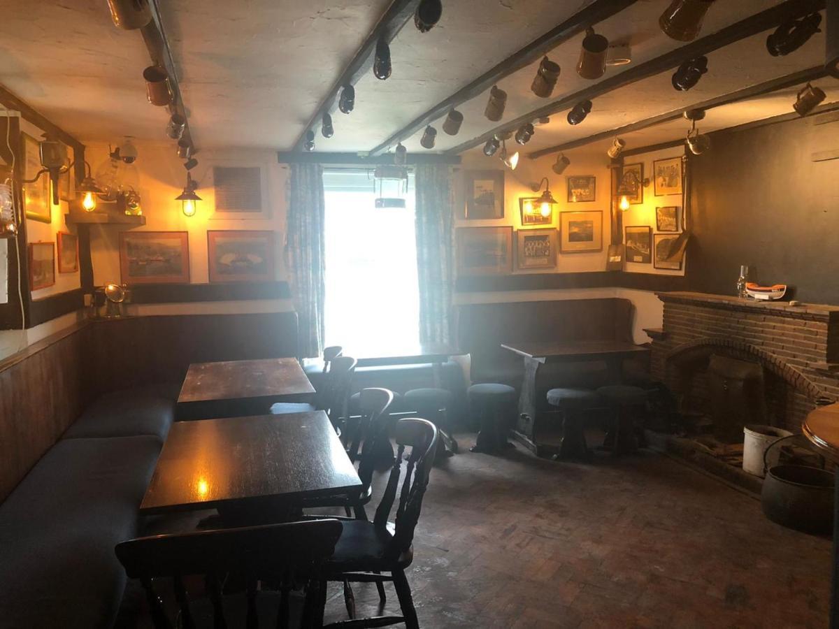 The Top House Inn The The Lizard Exterior foto
